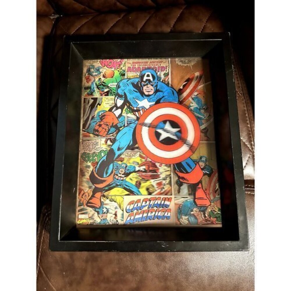 MARVEL CAPTAIN AMERICA HOLOGRAPHIC FRAMED PICTURE - GOOD CONDITION